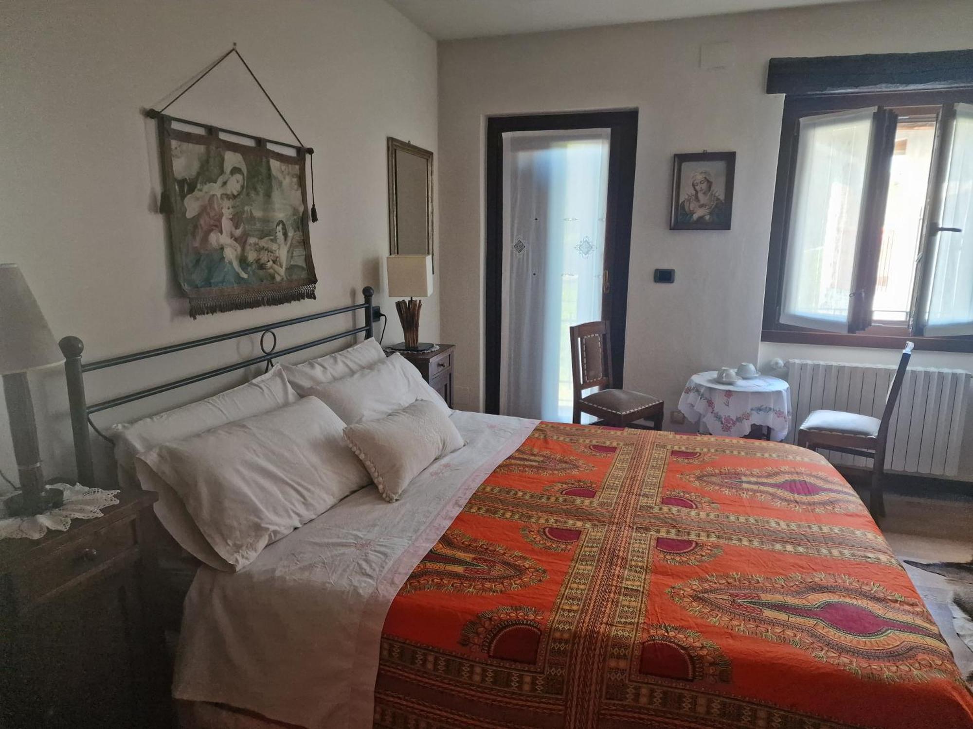 Ginetta Apartment Madonna Del Sasso Bagian luar foto