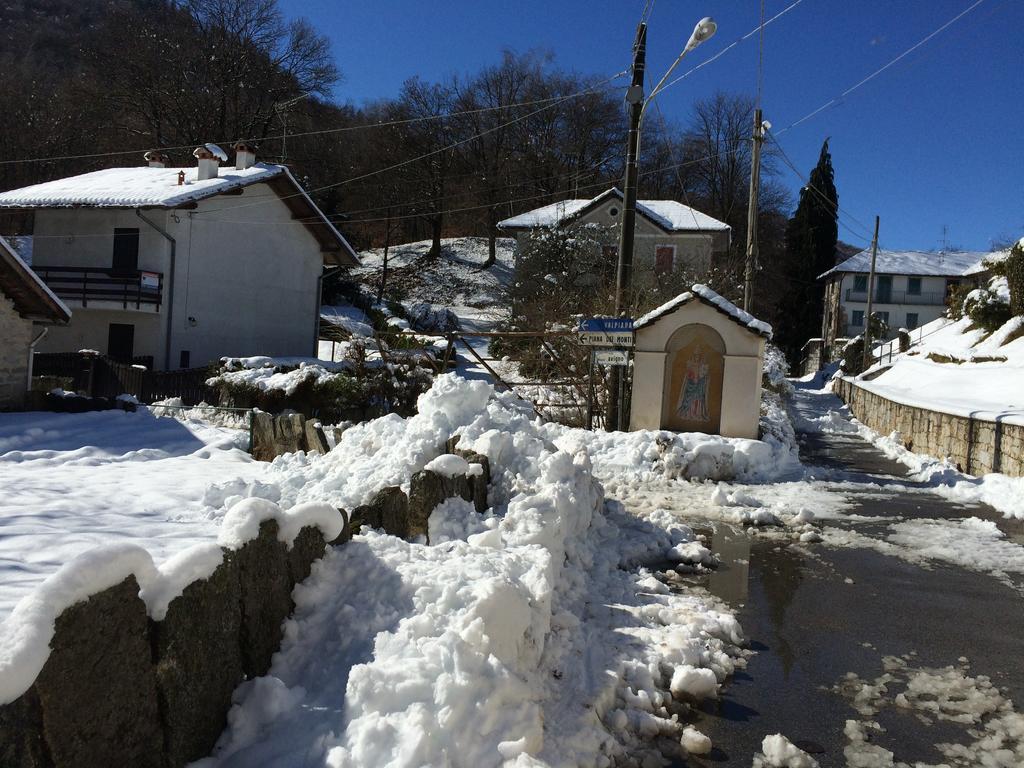 Ginetta Apartment Madonna Del Sasso Bagian luar foto